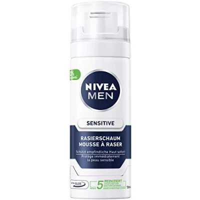 Immagine di NIVEA MEN schiuma da barba sensibile in confezione 1 (1 x 50 ml), pratica dimensione viaggio, delicata per uomo