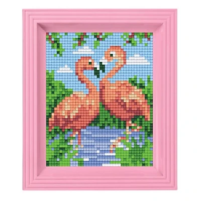 Immagine di Pixel Kreativität P31442 Scatola Regalo a Mosaico con Fenicotteri, Immagine Cornice, Sistema innesto Molto Semplice, Senza Stirare e incollare, sassolini in bioplastica, Multicolore, ca. 10 x 12 cm