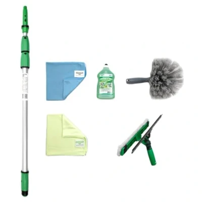 Immagine di Unger Set di pulizia per giardino d&#039;inverno (con detergenti, lavavetri, asta prolunga, panni in microfibra, senza striature) AK130