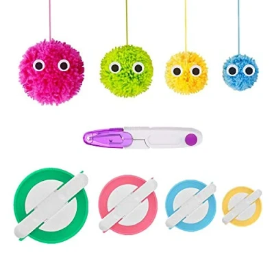 Immagine di RRigo Pom Maker, 4 Taglie Fluff Ball Weaver Needle Pompom Maker Set Filato di Lana Maglia Attrezzi per Artigianato Fai da Te Pompoms Doll Making Kit + 1 pz Forbici