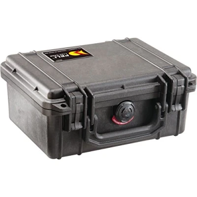 Immagine di Peli 1150 Valigia rigida protettiva per telecamera, IP67 Impermeabile e a prova di polvere, Capacità 3L, Prodotto in USA, Con inserto schiuma personalizzabile, Colore Nero