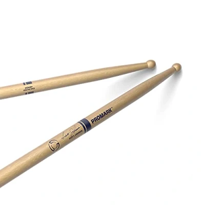 Immagine di Bacchette in Hickory Promark Dc17 con Punta Legno, Design di Scott Johnson