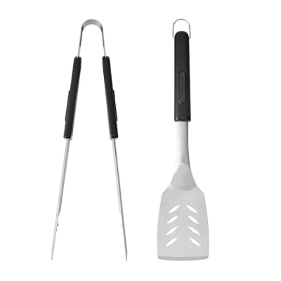 Immagine di MasterClass Barbecue Tongs &amp; Turner, set di 2 utensili in acciaio inox con manici lunghi resistenti al calore per grigliate all&#039;aperto