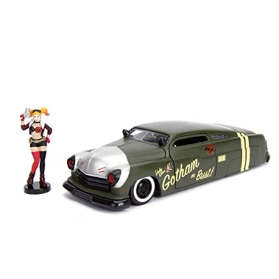 Immagine di Jada Toys 253255005 DC Comics Bombshells 1951 Mercury, auto giocattolo di Die cast, porte, bagagliaio e cofano apribile, con figura Harley Quinn in scala 1:24, nero/grigio
