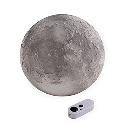 Immagine di luce notturna Moon In My Room, Uncle Milton, Basic Fun, 18025, per bambini, scorri le 12 impostazioni lunari, con telecomando, lampada lunare STEM bambini