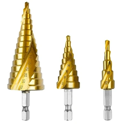 Immagine di Mesybveo 3 Pezzi Fresa Conica, 4 12 mm/4 20mm/4 32mm HSS Trapano in Titanio, Punte a Gradino con Gambo Esagonale, Coniche Doppia Scanalatura, Per legname, Plastica, Alluminio
