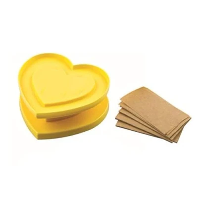 Immagine di Silikomart for You Tagliapasta a Forma di Cuore + 80 foglietti, Carta, Giallo
