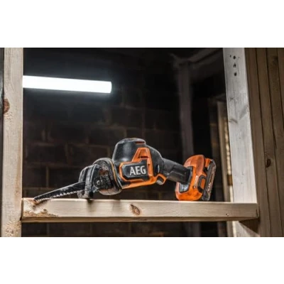 Immagine di AEG BUS18SBL 0 Seghetto Diritto SubCompact Brushless a Batteria 18V, Non Inclusa, Indicato per Tagli Veloci, Corsa Lama 22 mm, Taglio Fino 3.200 c/min, Luce LED Inclusa