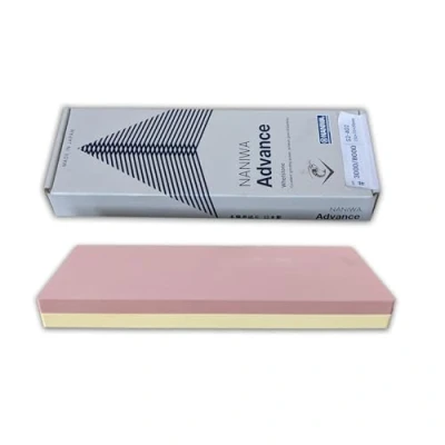 Immagine di Sanelli Ambrogio, Naniwa Combination Stone, Pietra Affilacoltelli Combinata 2 in 1, Grana per la Finitura #3000 e #8000, Ideale Rifinire i Coltelli, Splash&amp;Go, Made Japan