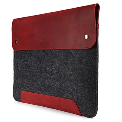 Immagine di MegaGear Custodia in vera pelle e pile per MacBook Pro Air, 16 15 pollici 15.5 (M2, M2 Pro, Max, M1) 2020 2021, 2022 and 2023 Models, Rosso