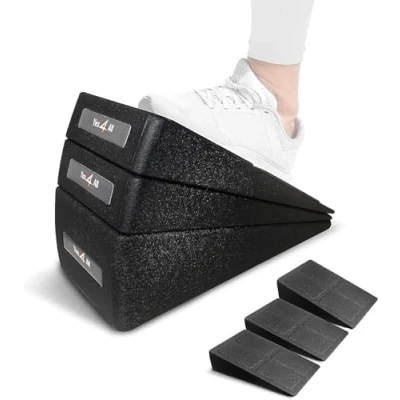Immagine di Yes4All 3 Pcs Stacking Foam Slant Board Foot Wedge with Multiple Angles for Lengthening Calves, Ankles and Feet