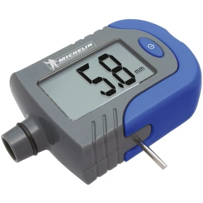 Immagine di Michelin 009526 Tester / Gonfiatore pneumatici ad aria compressa elettronico con indicatori a cristalli liquidi