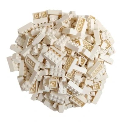 Immagine di Q Bricks Set di mattoncini classici 300 pezzi mattoni base in 5 forme Colore: Bianco Confezionato una scatola riutilizzabile 100% compatibile Prodotta nell&#039;UE