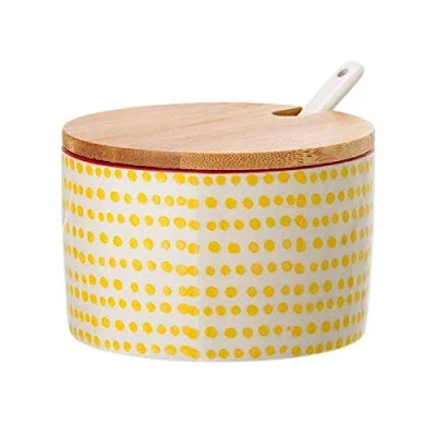 Immagine di Bloomingville Contenitore per Sale con Coperchio e Cucchiaio Susie in gres colorato Ø 10 cm, Giallo, Ceramica Gres, capacità 250 ml