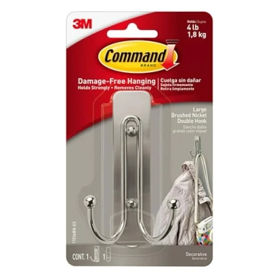 Immagine di Command Doppio gancio decorativo in nichel spazzolato per uso interno, 1 grande metallo e striscia adesiva, appendere giacche, borse, cappelli, sciarpe, guinzagli cani,