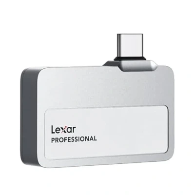 Immagine di Lexar Professional Go 2TB Portable SSD, Ultracompatto, Supporta Apple ProRes, fino a 1050 MB/s in Lettura, USB 3.2 Gen 2, IP65 Resistente Polvere e Acqua, per iPhone 15/16 Pro, Argento