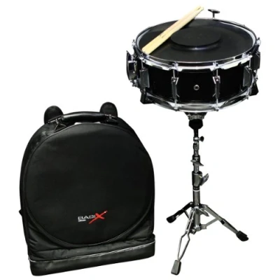 Immagine di Rullante Starter Set 14x5.5&quot; fusto in pioppos laminata nera, due volte allungabile, borsa a zaino, appoggi gomma, 1 paio di bacchette