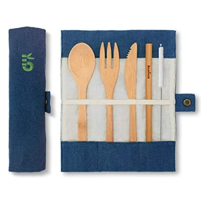 Immagine di Posate bambuOceanaPosate biodegradabili Set da viaggio Coltello, Forchetta, Cucchiaio e Cannuccia Servizio in legno campeggio con borsa 20 cm Bambaw