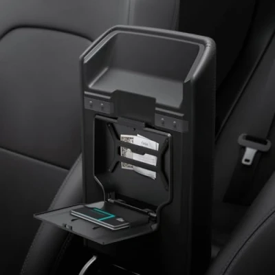 Immagine di Spigen Tesla Model 3 Highland (2024 ) Vano Portaoggetti per Console Centrale, Accessori con Tecnologia di Scivolo Liscio (Bracciolo Scatola Nascosta)