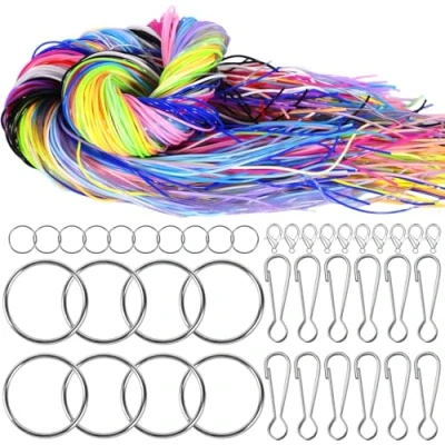 Immagine di Saixuan 200 Pezzi Kit Fili Scooby Doo, 20 Colori per Braccialetti in PVC con 40 Accessori,per Creazioni DIY, Braccialetti, Portachiavi e Intrecci Creativi, Anelli Ganci