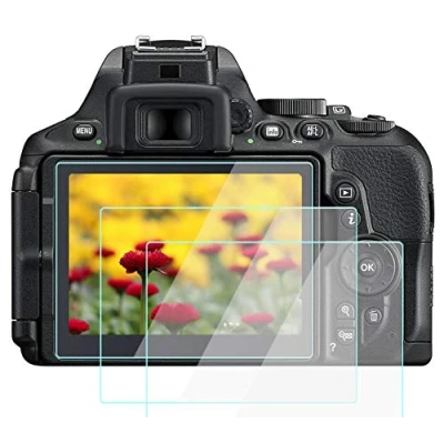 Immagine di Pellicola protettiva compatibile per Nikon D5600 D5500 D5300, Komet in vetro temperato durezza 9H, spessore 0,33 mm, anti bolle e graffio, confezione da 3