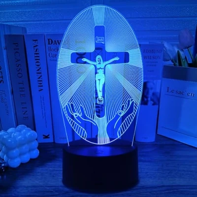Immagine di Croce Regali per Ragazza Ragazzo, Gesù Luce Notturna, Lampada 3D LED con Telecomando + Touch 16 Variazioni di Colore Timer, Regalo Bambino 6 7 8 9 10 11 12 Anni Maschio