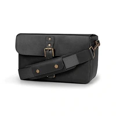 Immagine di MegaGear MG1524 Messenger Bag in pelle per fotocamere Mirrorless, Instant e DSLR Nero