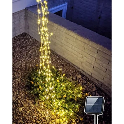 Immagine di Joycome Fascio di Luce 2m 200 LED Solare Luci a Cascata, 8 modalità Illuminazione Catena Luminosa, Impermeabili Decorative Stringa per Natale Festa Matrimonio