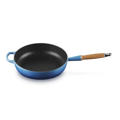Immagine di Le Creuset Skillet Signature Azure ø 28 cm / 3.6 Liter enamelled non stick coating