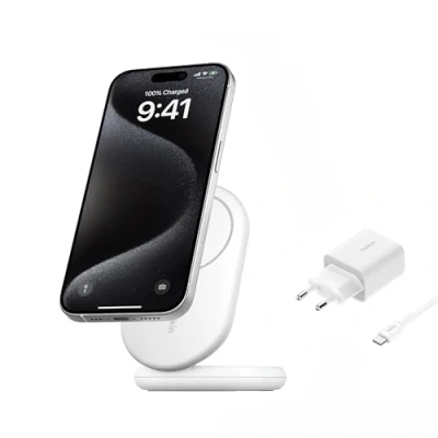Immagine di Belkin BoostCharge Caricabatteria MagSafe wireless magnetico e pieghevole da 15 W, caricatore rapido per dispositivi Qi2, iPhone 15, 14 13, compatibile con StandBy, alimentatore incluso, bianco