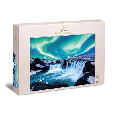 Immagine di Ulmer Puzzleschmiede Puzzle &quot;Gli elementi del nord&quot; Cascata di Godafoss in Norvegia con l&#039;aurora boreale nel cielo