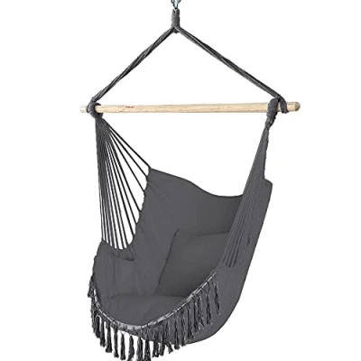 Immagine di VOUNOT Poltrona Sospesa da Giardino 2 Cuscini, Sedia Amaca Altalena Macrame con Braccioli/Traversa in Legno, Portata Fino a 120 kg, per Interni Esterno Giardino, Grigio