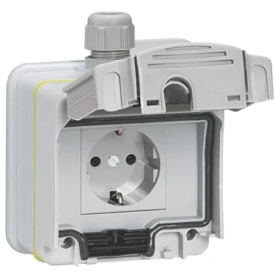Immagine di Legrand Presa per auto elettriche, Green &#039;Up, compatibile con modalità 1 e 2, fase, 16A, 3,7kW, sistema di ricarica elettriche