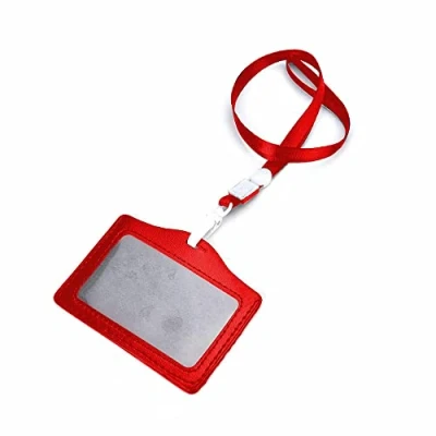 Immagine di GOOD STUFF Porta badge da collo orizzontale, di colore rosso. tesserino con finestra trasparente e apertura superiore per inserire carte, tessere documenti.