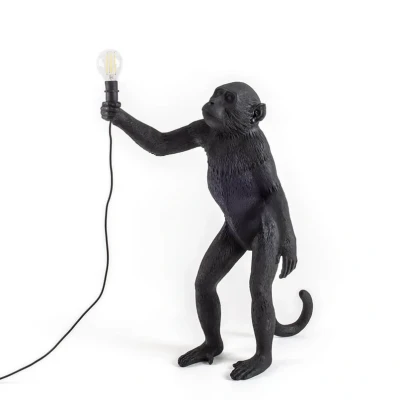 Immagine di SELETTI Lampada LED da terrazza Monkey Lamp in piedi nero