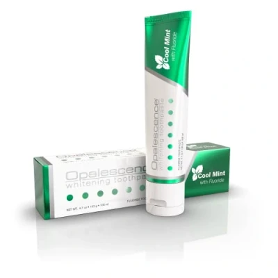 Immagine di Opalescence Whitening Toothpaste Flouride Cool Mint 133g, Confezione da 4 (4x 4.7oz)