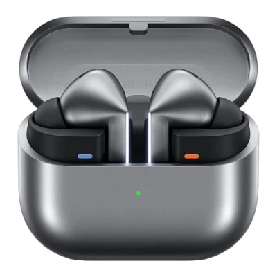 Immagine di Samsung Galaxy Buds3 Pro cuffie Bluetooth senza fili, Active Noise Cancelling (ANC), Cancellazione adattiva del rumore, audio 360, in ear con Hi Fi, argento, inclusa cover trasparente
