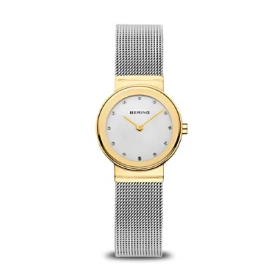 Immagine di BERING Donna Analogico Quarzo Classic Orologio con Cinturino in Acciaio inossidabile e Vetro zaffiro 10126 001