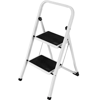 Immagine di Bakaji Scala Scaletta Pieghevole Quadrata Salvaspazio con Gradini Antiscivolo e Maniglione di Sicurezza Sgabello Scaletto Struttura in Acciaio Rivestimento Gomma Portata massima 150kg (2 Gradini)