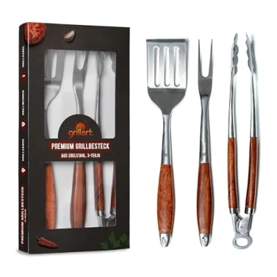 Immagine di grillart® Set di posate per barbecue, 3 pezzi in acciaio inox alta qualità e eleganti manici legno, pinza paletta forchetta con manico extra lungo, accessorio ideale barbecue