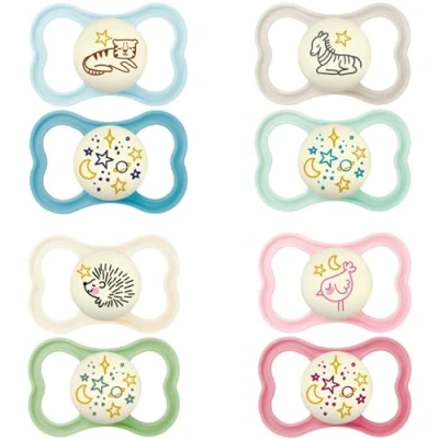 Immagine di MAM Ciuccio Supreme notte 18+ mesi (2 pezzi) colore casuale per neonati fosforescente in silicone tettarella bambini ideale un buon sviluppo orale