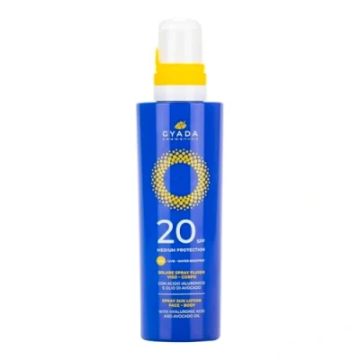 Immagine di GYADA COSMETICS, Solare Spray Viso Corpo SPF20 Protezione Media, Nutriente e Protettivo, Crema ad Assorbimento Rapido, Resistente all&#039;Acqua, Non Unge Appiccica, 200 ml