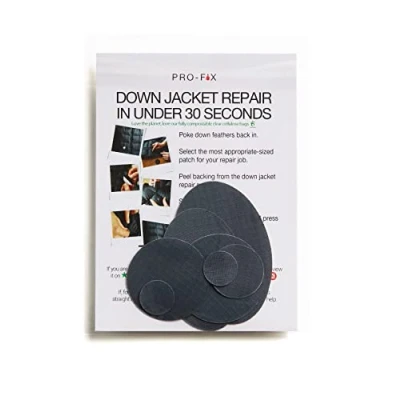 Immagine di Kit di toppe riparazione per piumini, autoadesive pretagliate vestiti, cappotti e in tessuto nylon antistrappo, impermeabili resistenti agli strappi