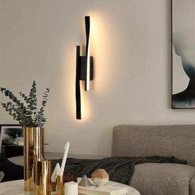 Immagine di Comely Applique da Parete Interno,16W 2500LM Camera Letto in Acrilico, Luce Bianca Calda 3000K Lampada LED per Soggiorno, Corridoio,Sala Pranzo, Nero