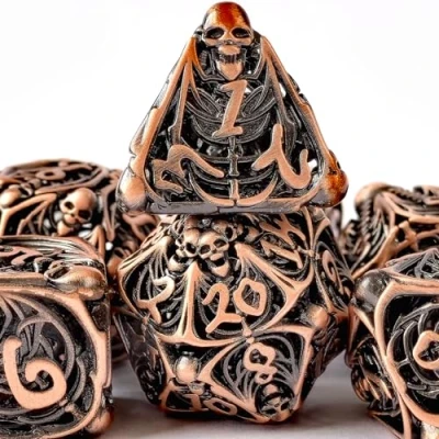 Immagine di DND Set di 7 dadi in metallo per giochi ruolo, motivo: teschio, cavo, D&amp;D, Dungeons and Dragons (rame antico)