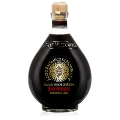Immagine di Due Vittorie Aceto Balsamico di Modena IGP Selezione ORO Denso e Corposo senza Zuccheri Aggiunti, Coloranti, Conservati Gluten Free, Gusto Agrodolce per Piatti Dolci Salati, 1x500 ml