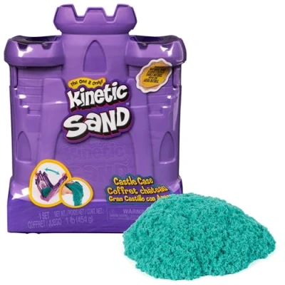 Immagine di Kinetic Sand, Castle Case con sabbia da gioco 0,5 kg, spazio multiuso e contenitore, giocattoli sensoriali per bambini dai 3 anni in su