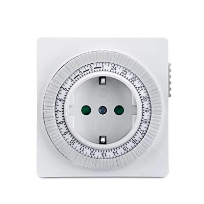 Immagine di Timer meccanico perfetto per prese domestiche, IP20, 3500 watt, 96 programmi di accensione/spegnimento ogni 15 minuti, bianco