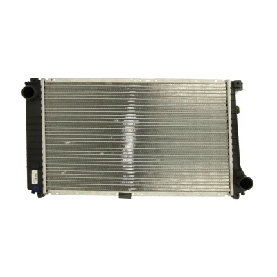 Immagine di NRF 51568 Radiatore motore Alluminio 550 358 45 con parti annesse Alette di raffreddamento saldate BMW: 3 Sedan, Touring, Compact mister auto,