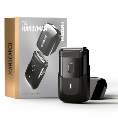 Immagine di MANSCAPED® The Handyman™ Compact Face Shaver rasoio viso da viaggio per uomini, elettrico cordless con batteria ricaricabile USB C, livellatore impermeabile peli lunghi e lame a lamina